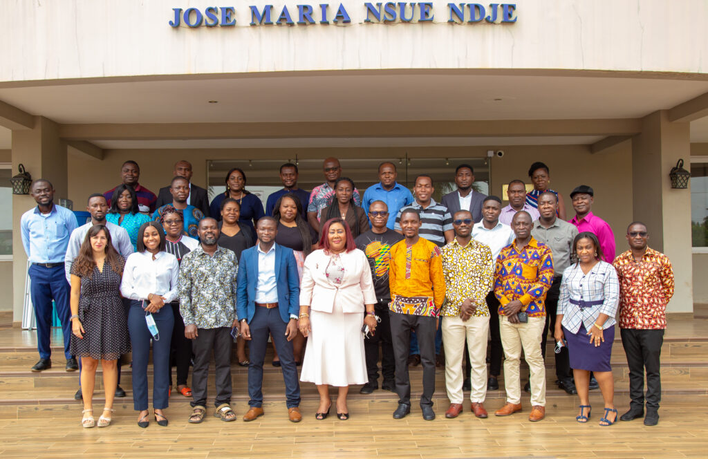 Participants and facilitators in the workshop Participants and facilitators in the workshop